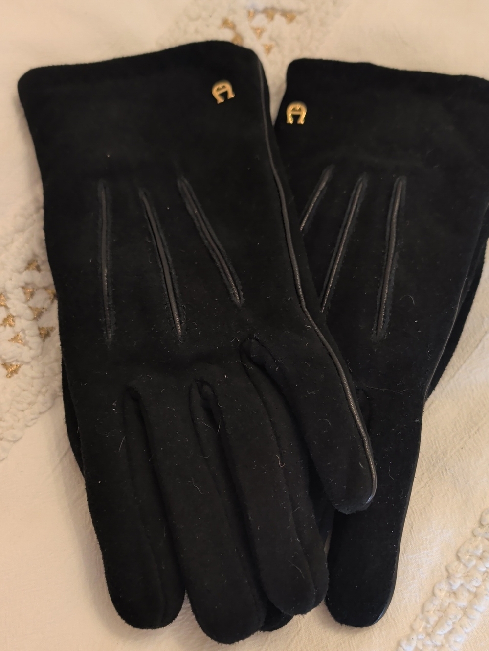 Etienne Aigner Black Suede Gloves with Gold Logo